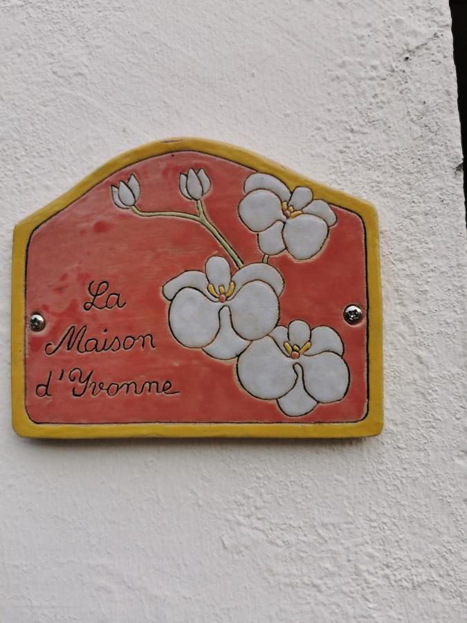 La Maison d'Yvonne La Bouille Chambre photo