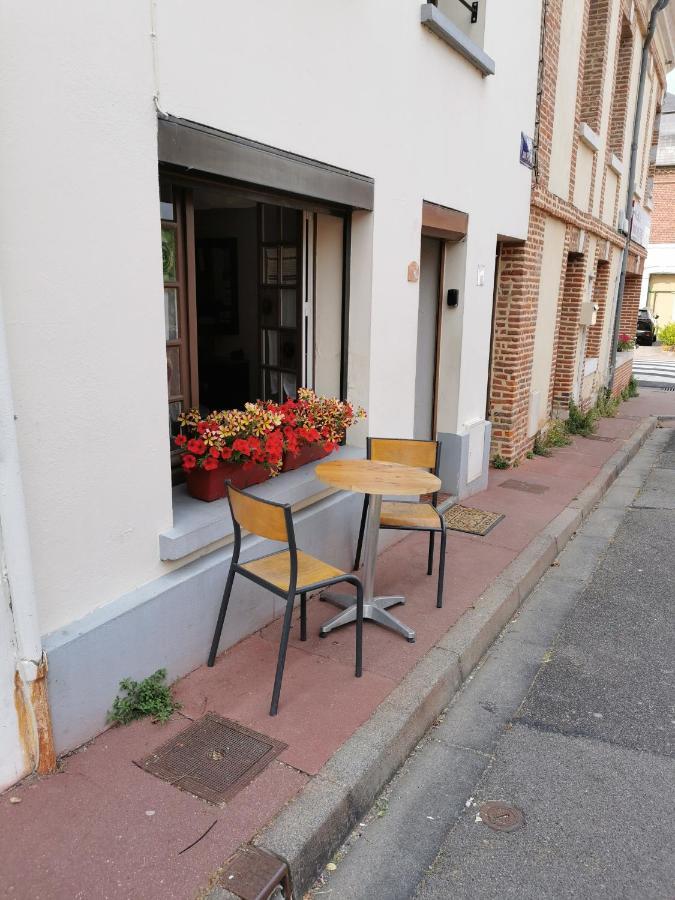 La Maison d'Yvonne La Bouille Extérieur photo