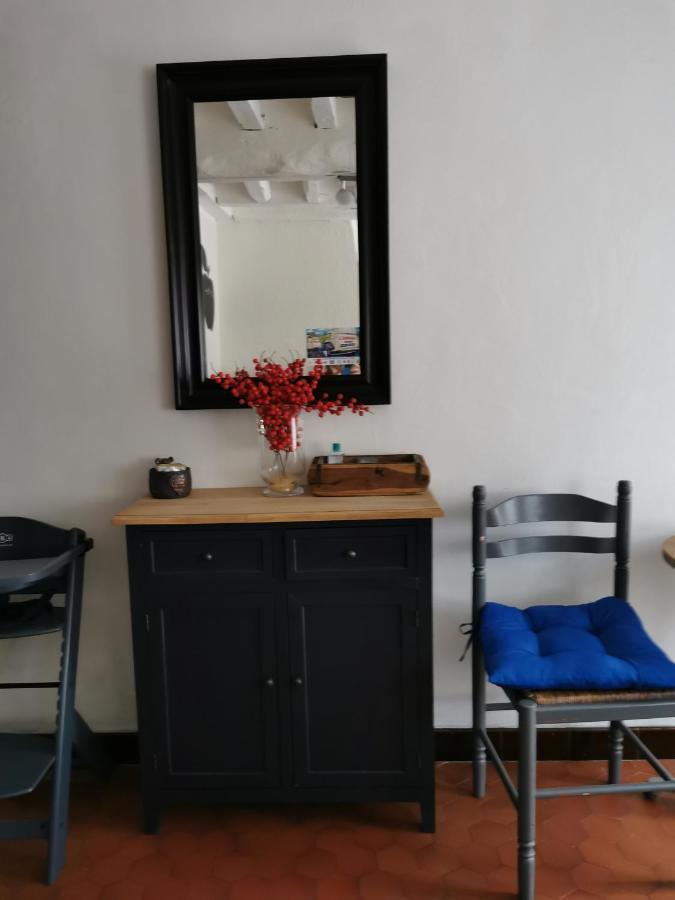 La Maison d'Yvonne La Bouille Extérieur photo